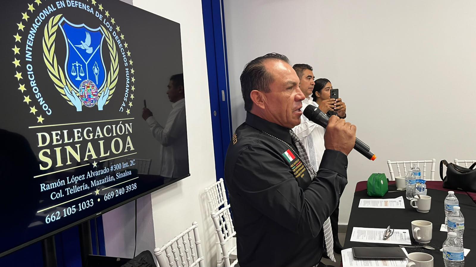 $!Rinden protesta nuevos integrantes del Consorcio de Derechos Humanos en Sinaloa