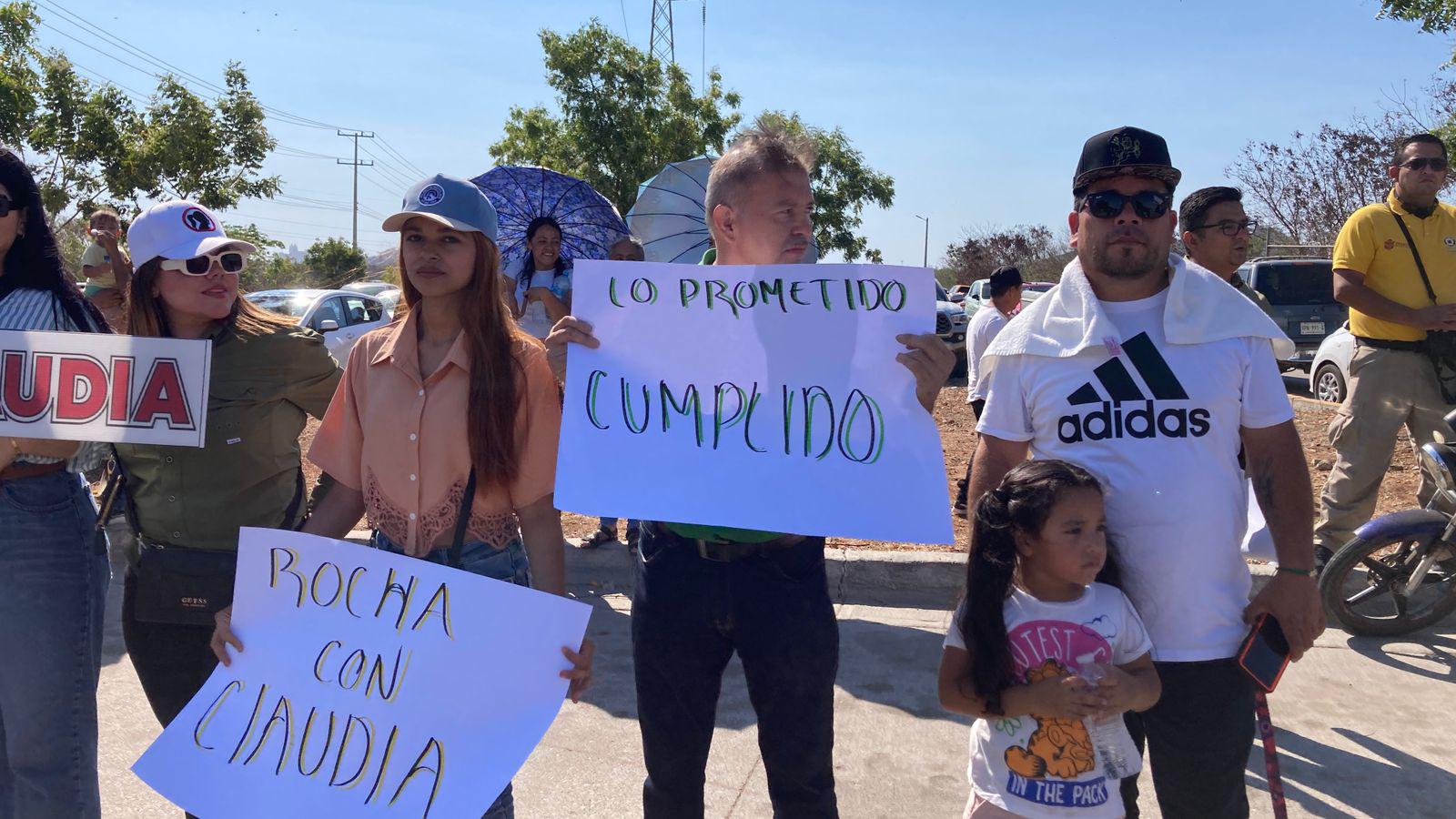 $!Suena la banda para dar la bienvenida a la Presidenta Claudia Sheinbaum en Mazatlán