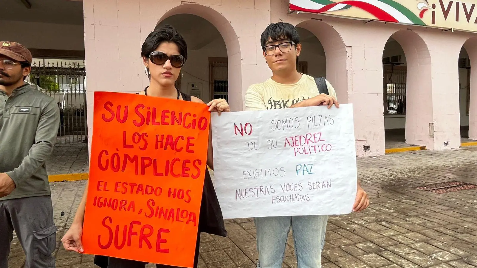 $!Protestan en Mazatlán contra la violencia y exigen diálogo con el Gobierno de Sinaloa