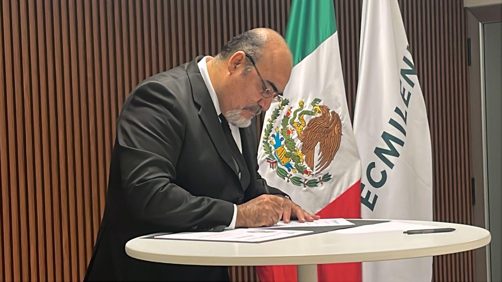 $!Celebran logro académico: Tecmilenio Culiacán reconoce a egresados con firma de títulos