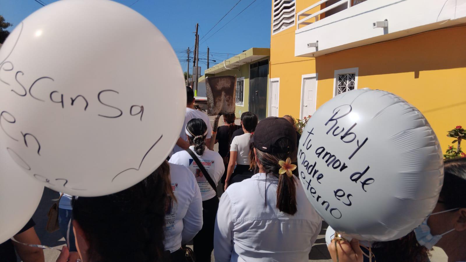 $!Dan el último adiós a Rubí Patricia, este domingo en Mazatlán