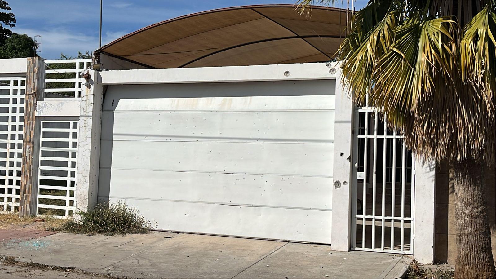 $!Balean tres viviendas en la colonia 10 de Mayo, en Culiacán