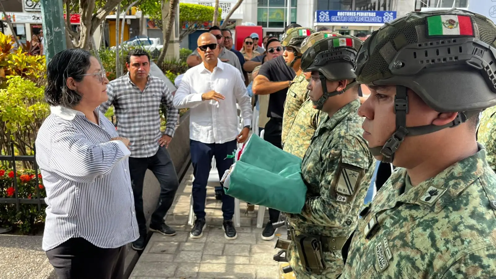 $!Rememoran Gobierno de Mazatlán a Benito Juárez en su 154 aniversario luctuoso