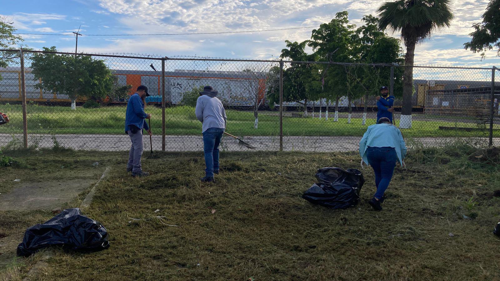 $!Se unen para llevar jornada de limpieza a las colonias Santa Elena y la Esperanza, en Mazatlán