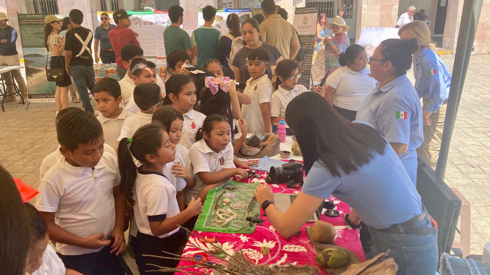 $!Expo Ambiental en Mazatlán destaca esfuerzos de limpieza pese a falta de información oficial