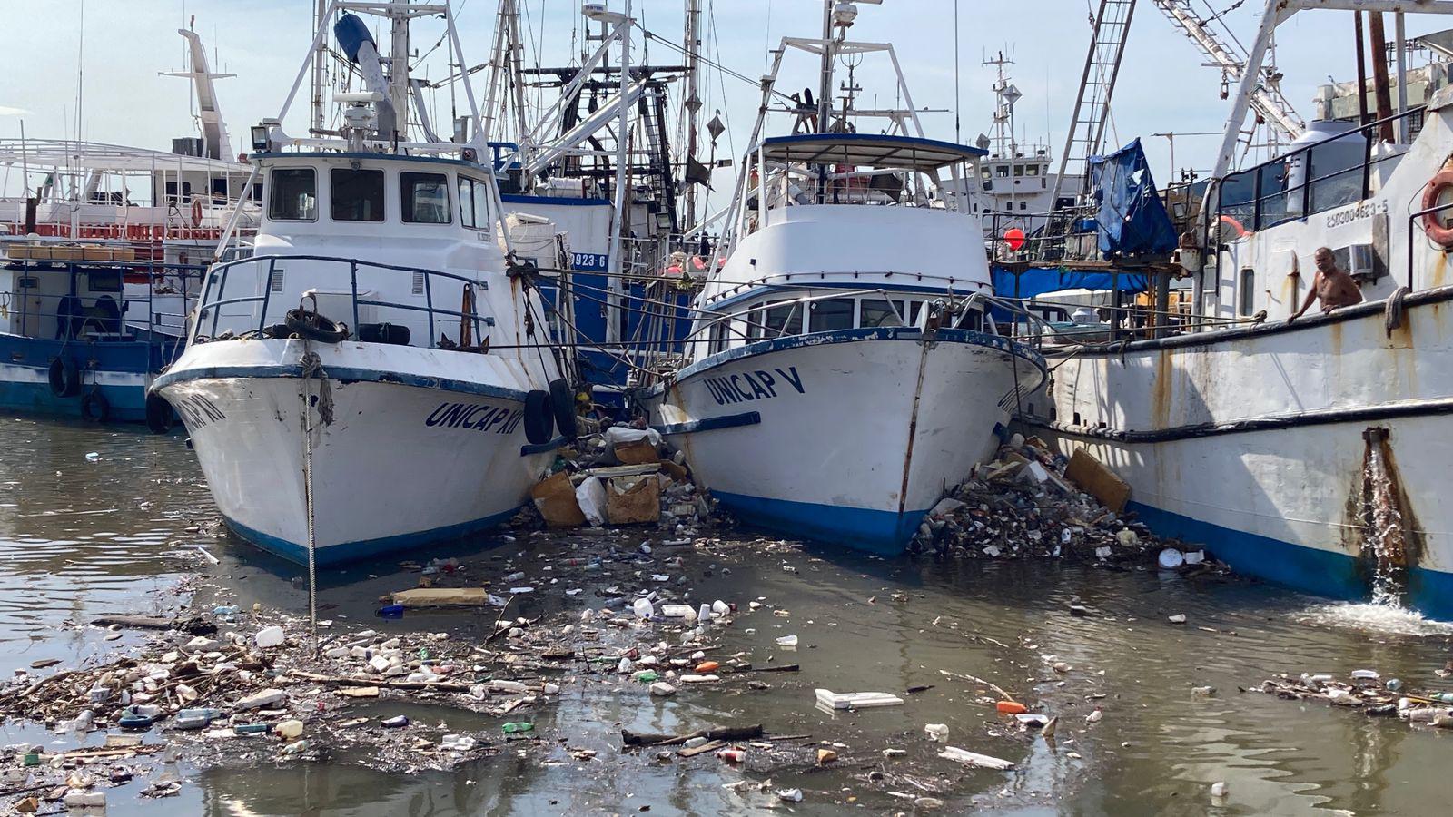 $!Ante la intensidad de lluvias, biobarda en el puente de la Juárez se rompe