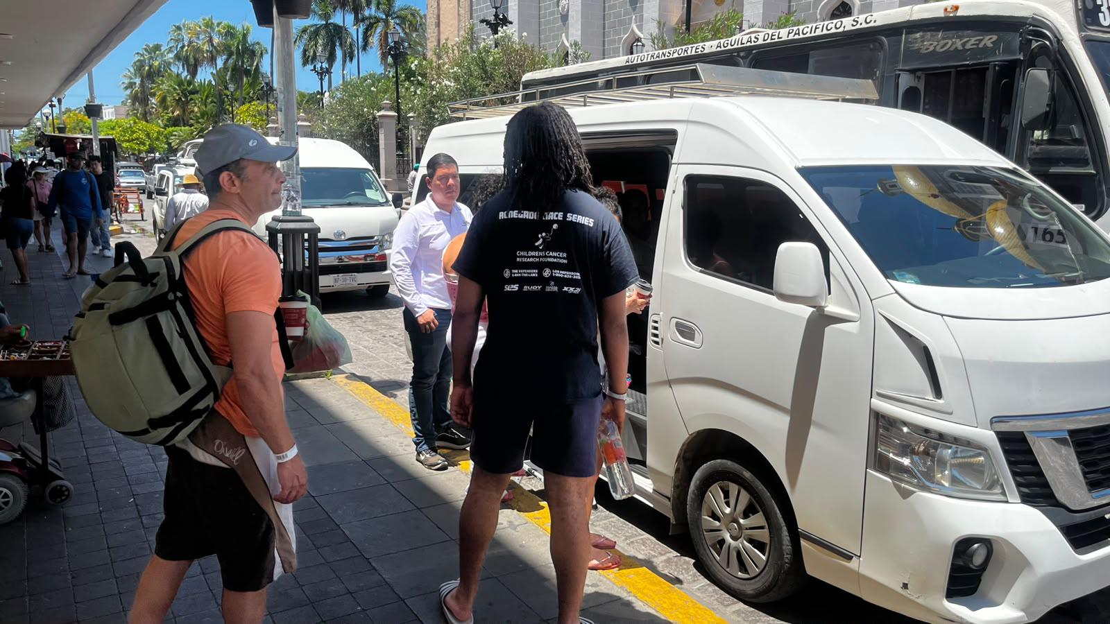 $!Centro de Mazatlán se reaviva con afluencia de turistas durante el fin de semana