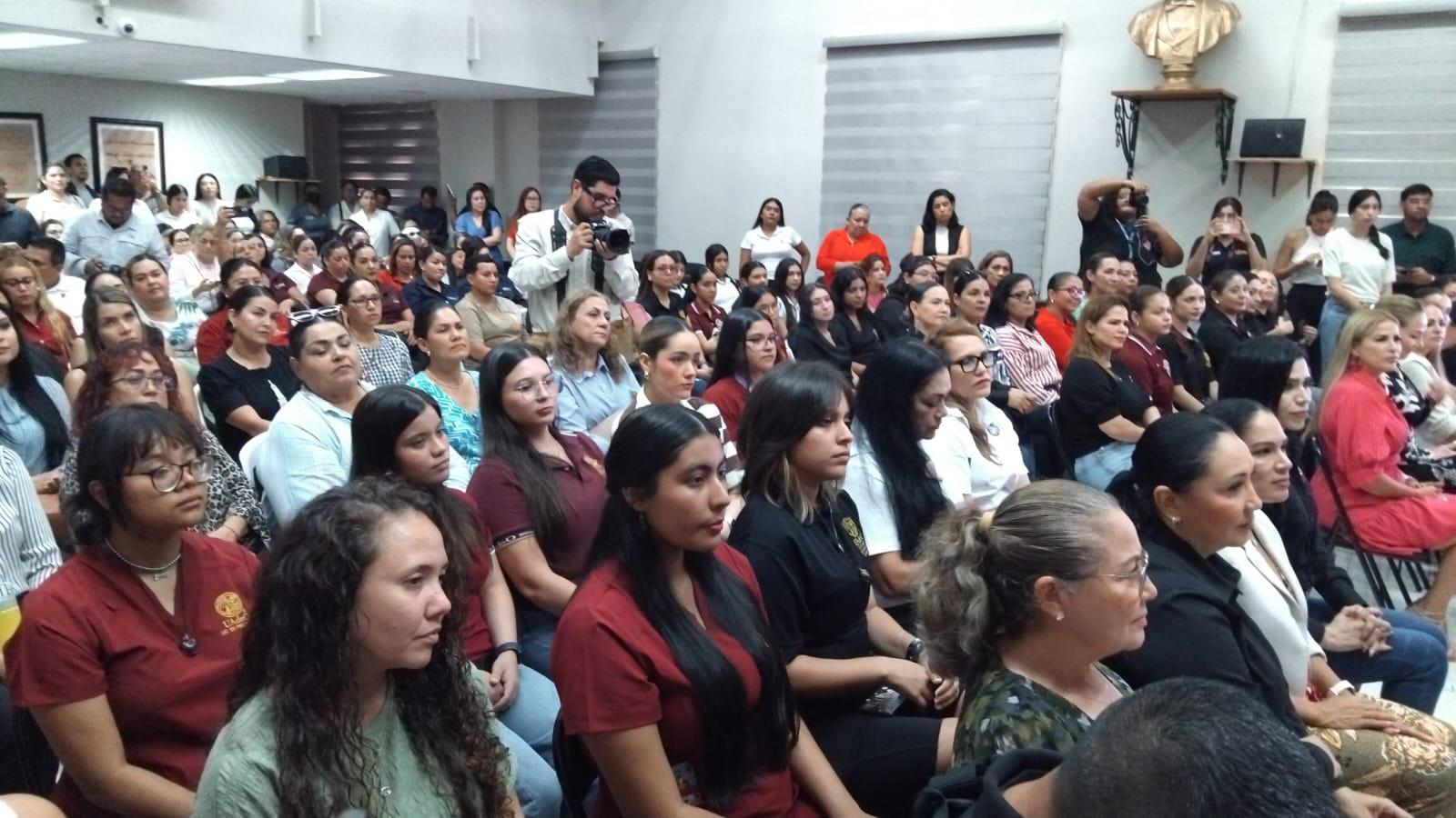 $!Presenta Gobierno de Mazatlán aplicación Mujer Segura MZT