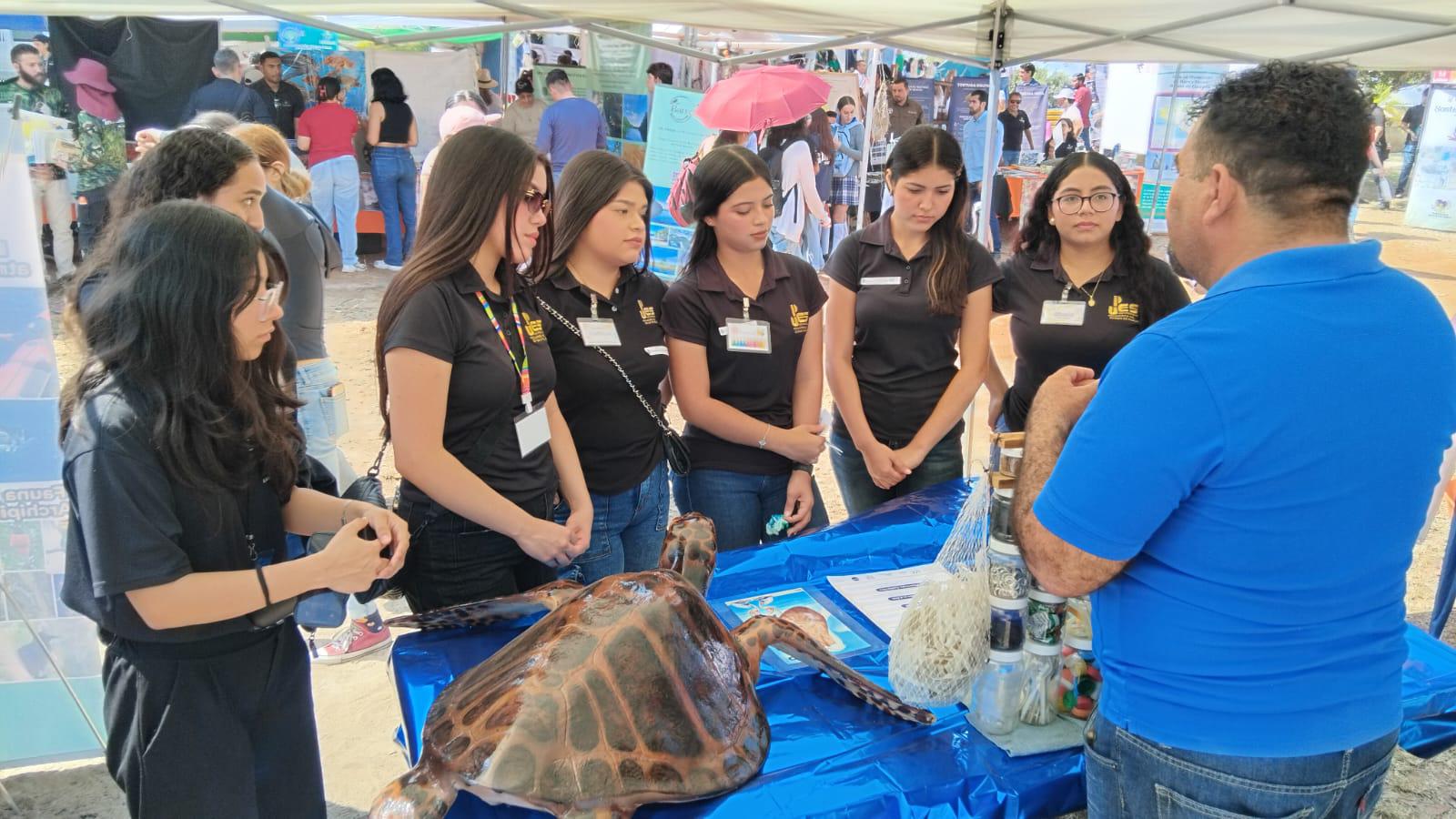 $!Expo Ambiental de Son Playas reúne ciencia y participación ciudadana en Mazatlán