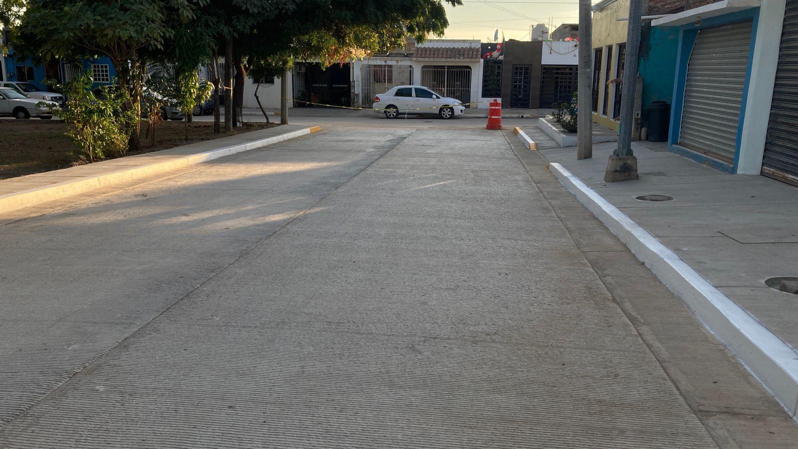 $!Reciben vecinos de El Progreso nueva pavimentación de calle por parte del Gobierno de Mazatlán