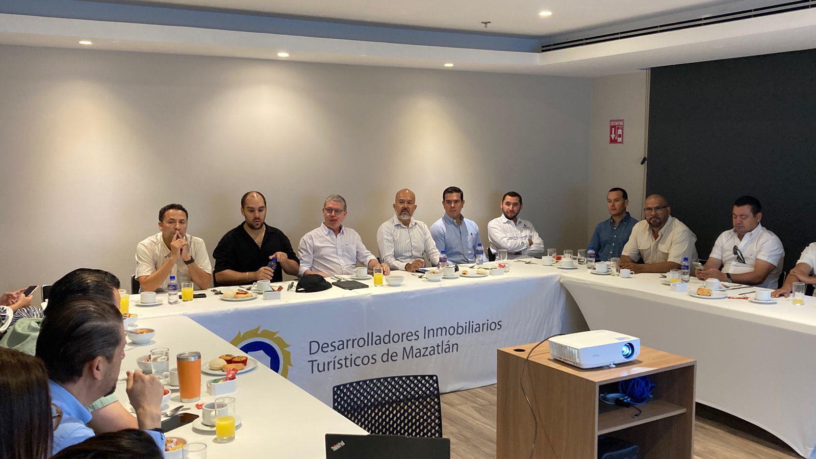 $!Proyectan empresarios campaña para mejorar percepción de Mazatlán