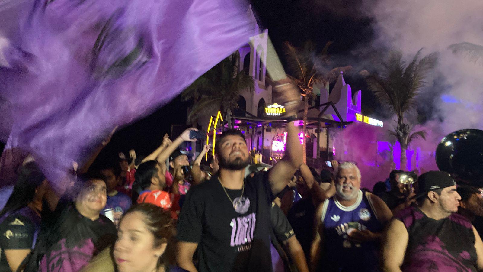 $!Mazatlán FC celebra quinto aniversario con vistoso desfile