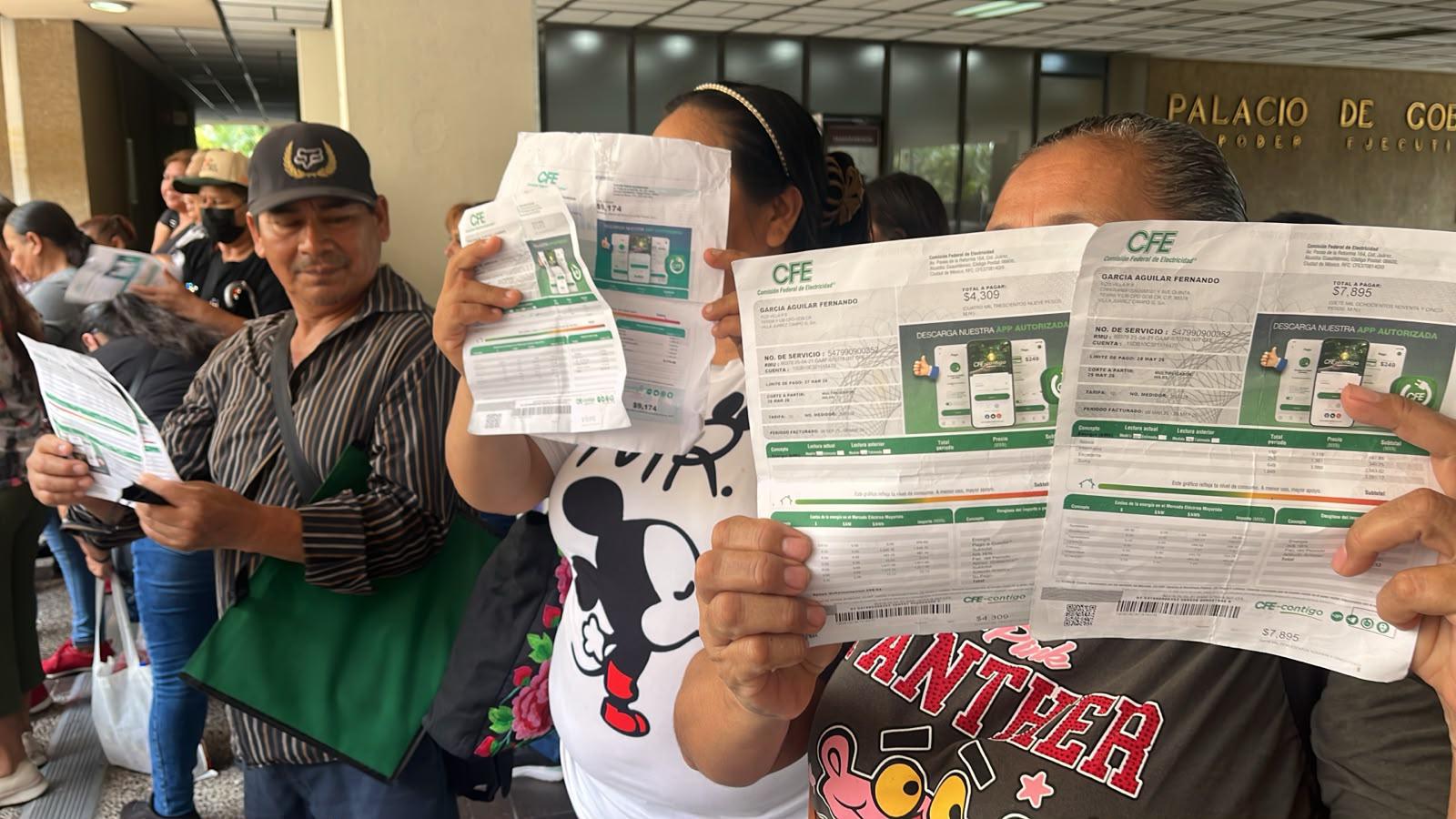 $!Persisten protestas por recibos de CFE; ciudadanos exigen intervención del Gobierno de Sinaloa