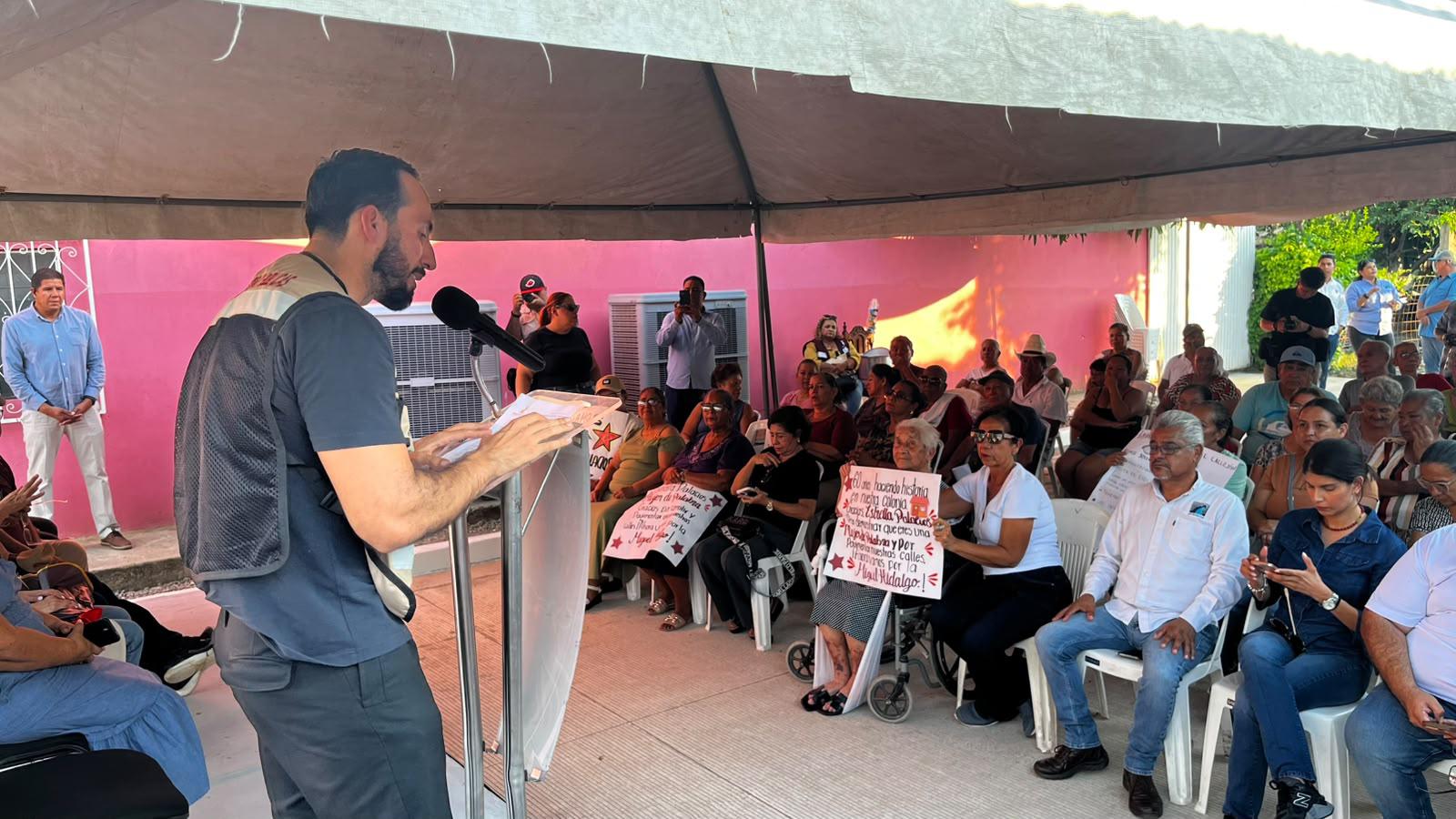 $!Entrega Ayuntamiento de Mazatlán pavimentación de la calle 5 de Mayo en la colonia Niños Héroes