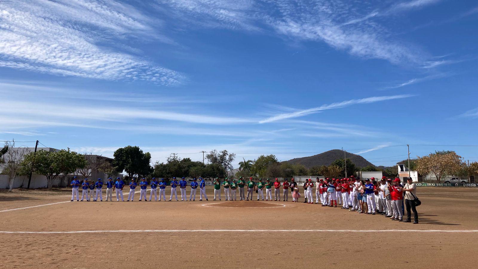 $!Cantan transportistas el playball en Club Polluelos