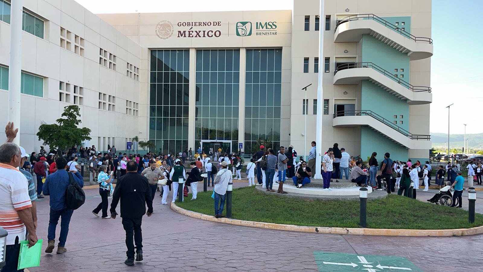 $!Incendio en el Hospital General de Culiacán provoca evacuación de emergencia