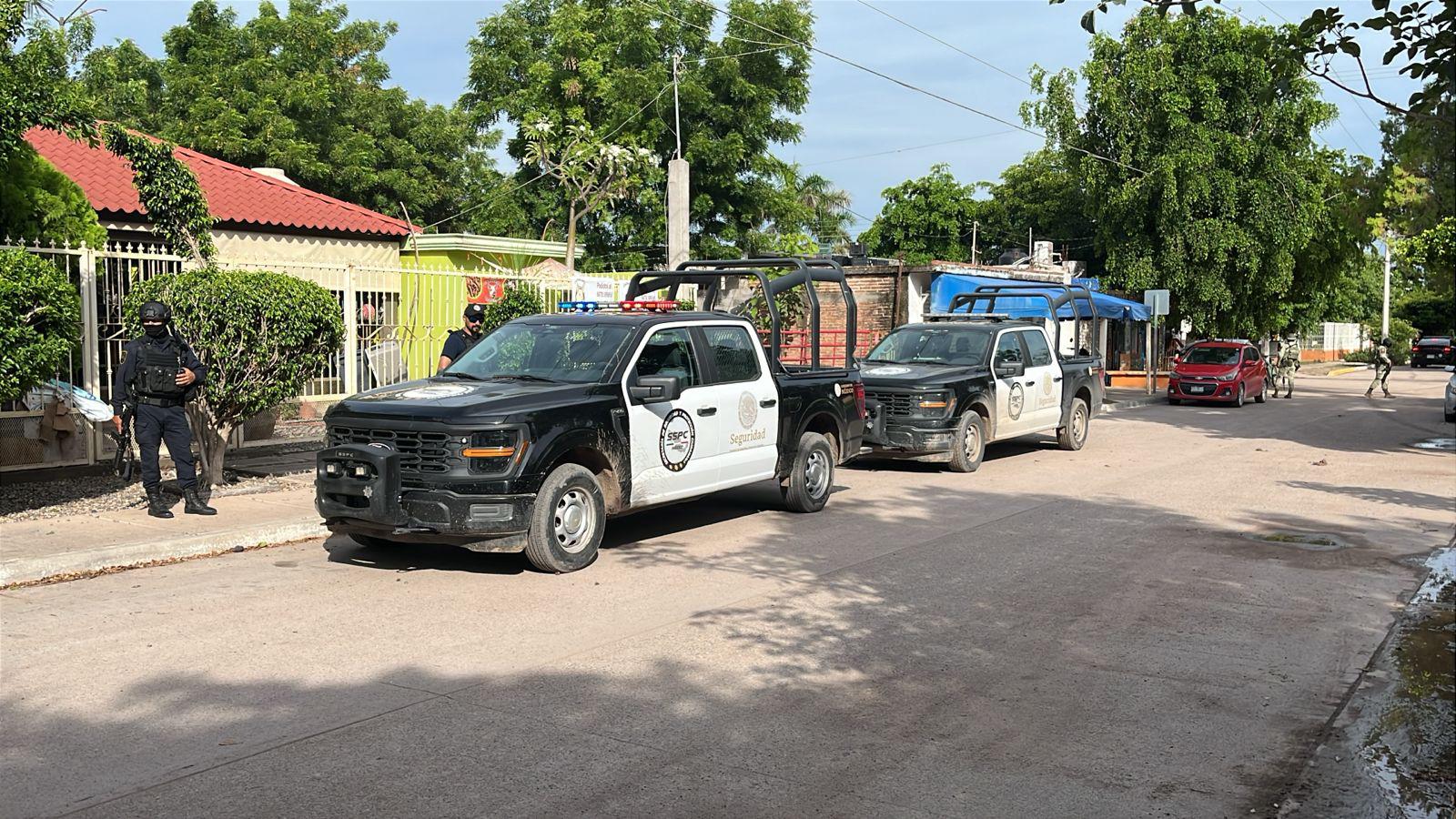$!Mujer es asesinada a balazos frente a un jardín de niños en El Tamarindo, Culiacán