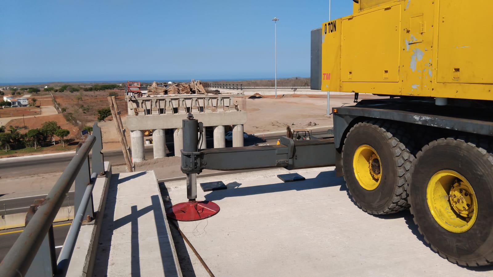 $!Avanza construcción de puente sobre la autopista Mazatlán-Culiacán