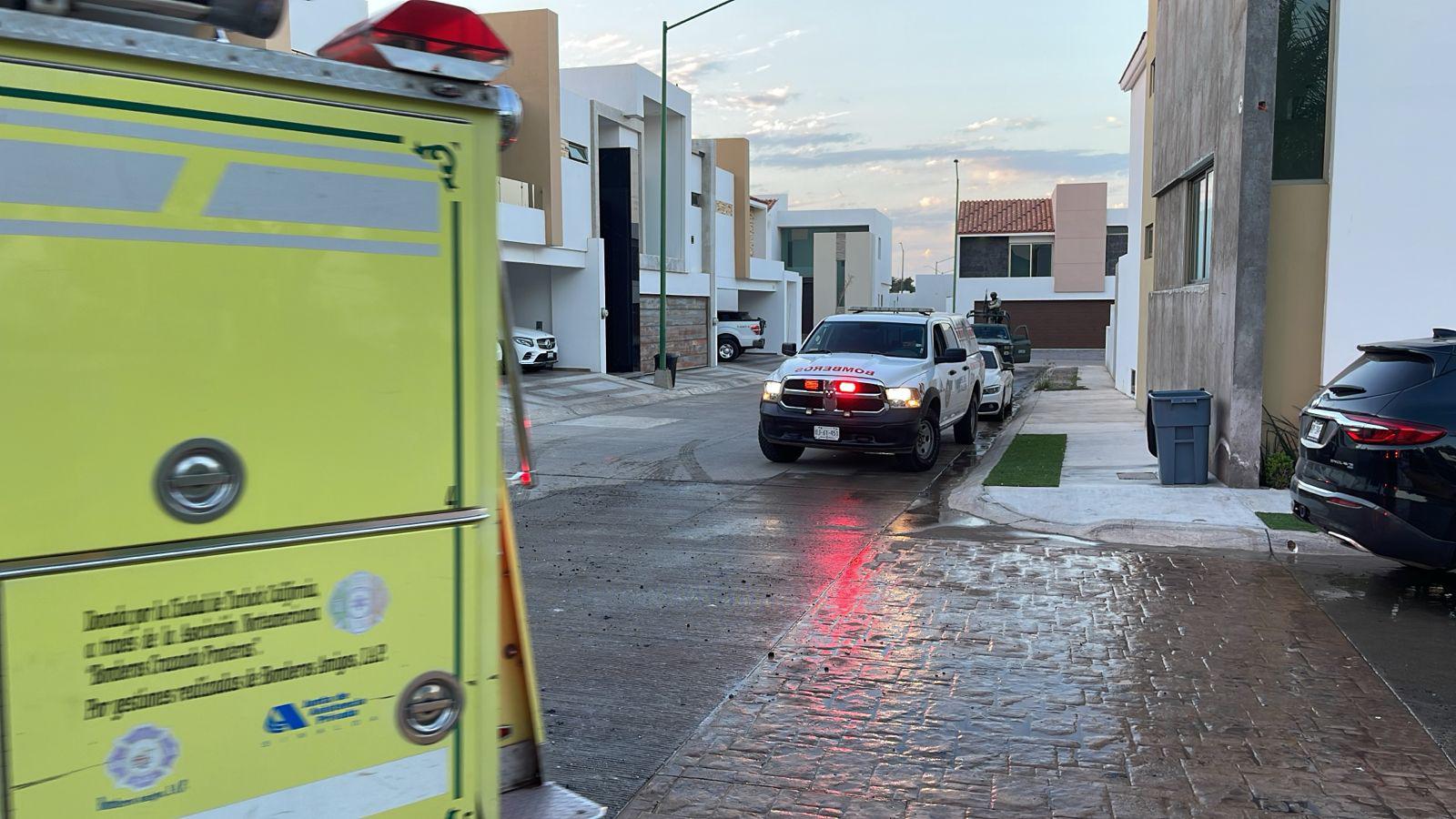 $!Vandalizan e incendian una casa en fraccionamiento de sector Portalegre, en Culiacán