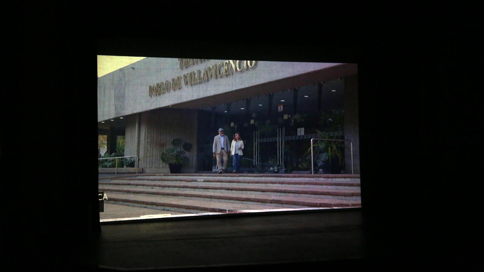 $!En el documental, Rodolfo Arriaga y Claudia Apodaca acompañan a los espectadores en el recorrido.