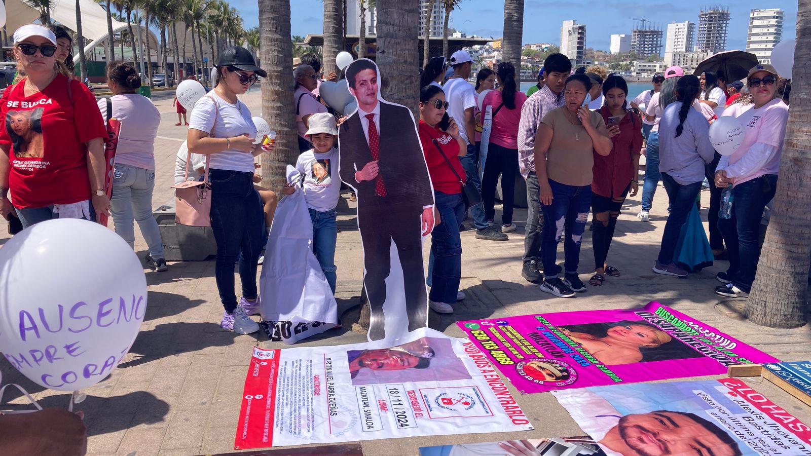 $!‘10 de mayo no es de fiesta, es de lucha y de ‘protesta’, el clamor de las madres rastreadoras de Mazatlán