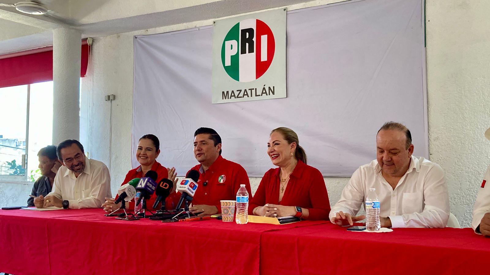 $!Respalda PRI Sinaloa a regidora Maribel Chollet por denuncia contra Gobierno de Mazatlán