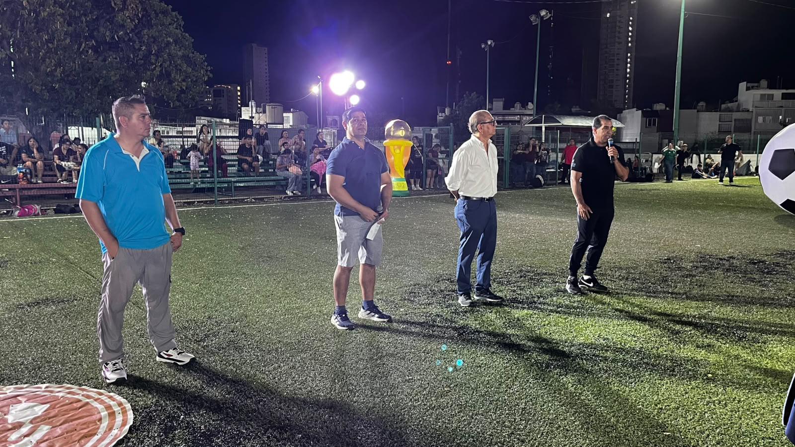 $!Inauguran el Torneo Intramuros de El Cid con fiesta y desfile de equipos en Mazatlán