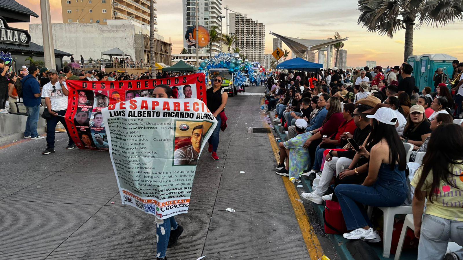 $!Mazatlán se rebeló al miedo por medio de la diversión: el desfile y su comunión con la libertad