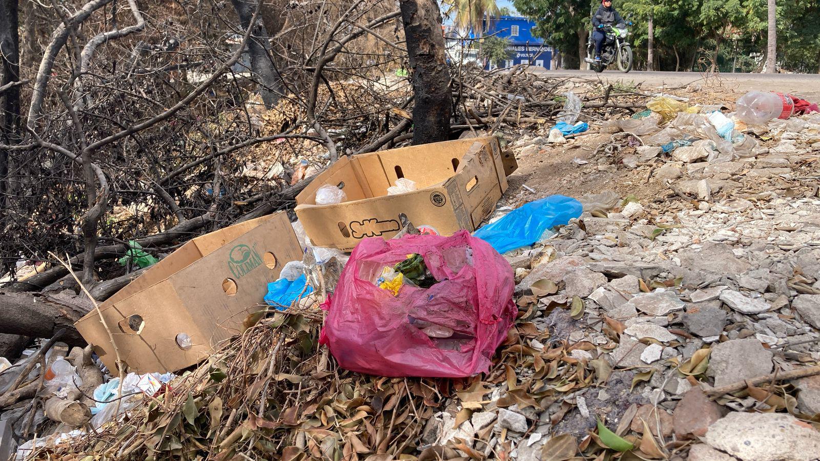 $!Contaminación persiste en el Estero del Infiernillo, pese a jornada de limpieza