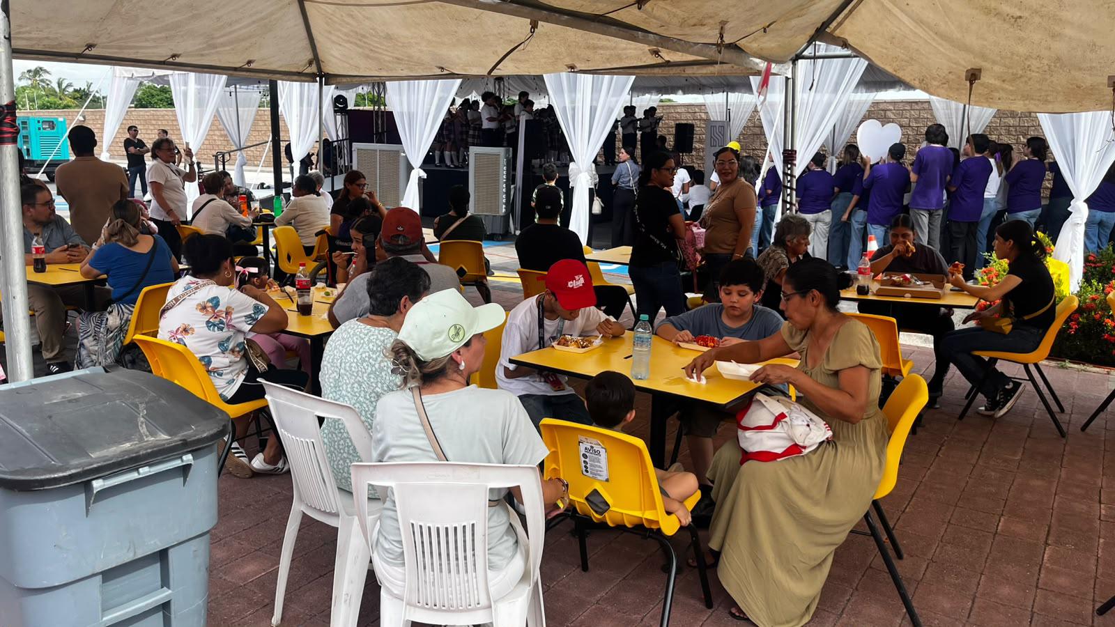 $!Realizan kermés en el CRIT Sinaloa para recaudar fondos para terapias infantiles