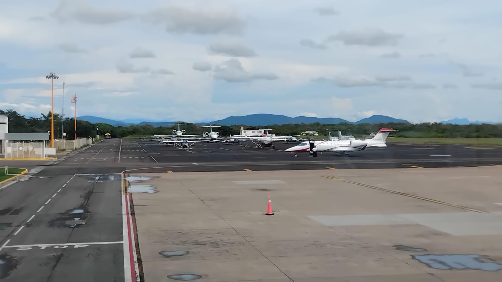 $!Remodelan pistas y salas de espera de Aeropuerto de Mazatlán