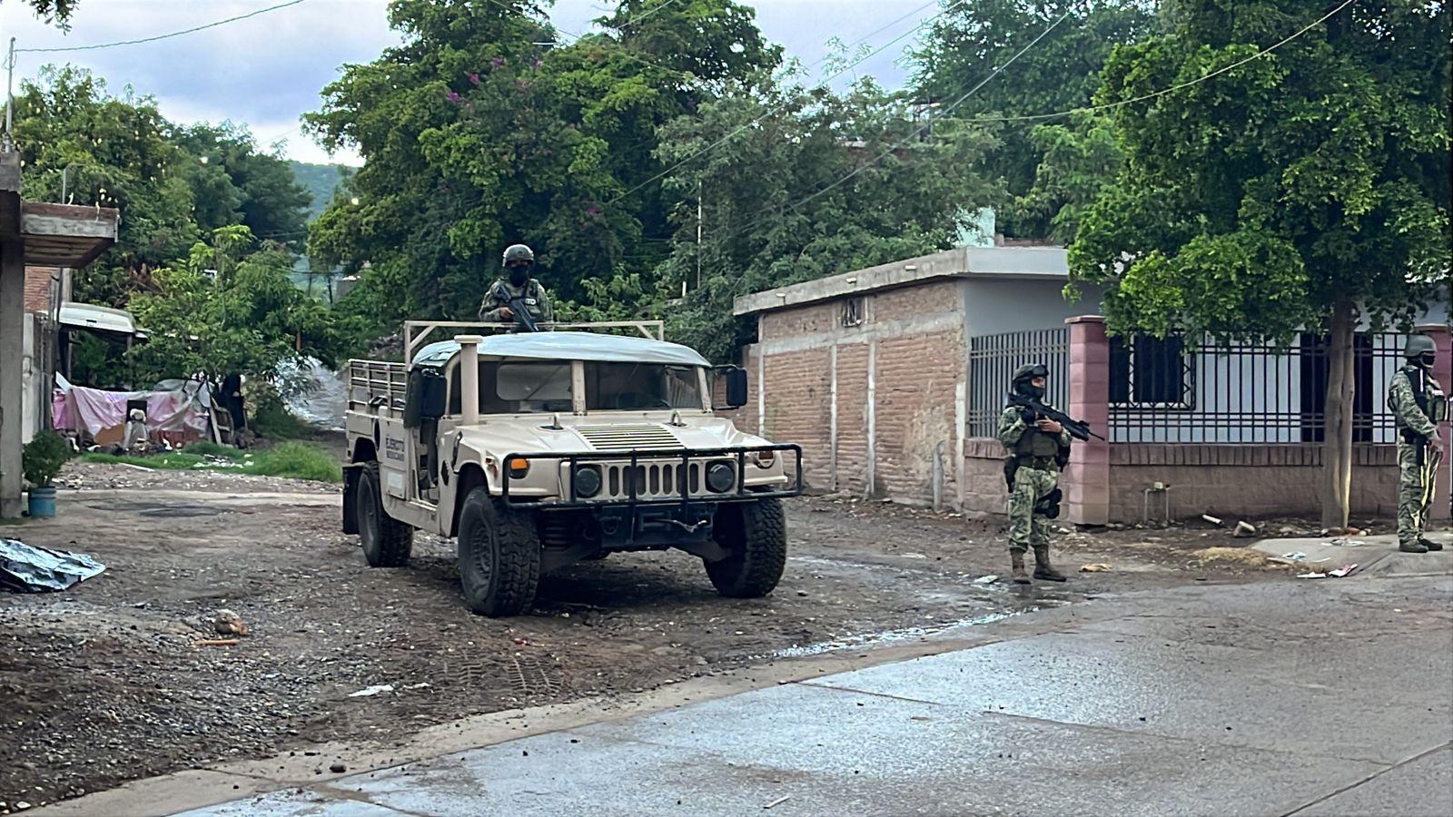 $!Ejército despliega operativo en la colonia 5 de febrero, al sur de Culiacán