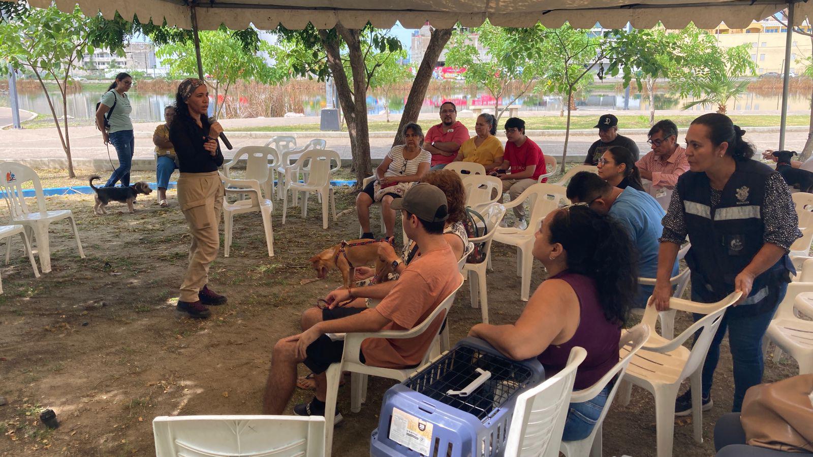 $!En conmemoración del ‘Día del Perro’, celebran campaña de adopción, esterilización y Café Científico en Mazatlán