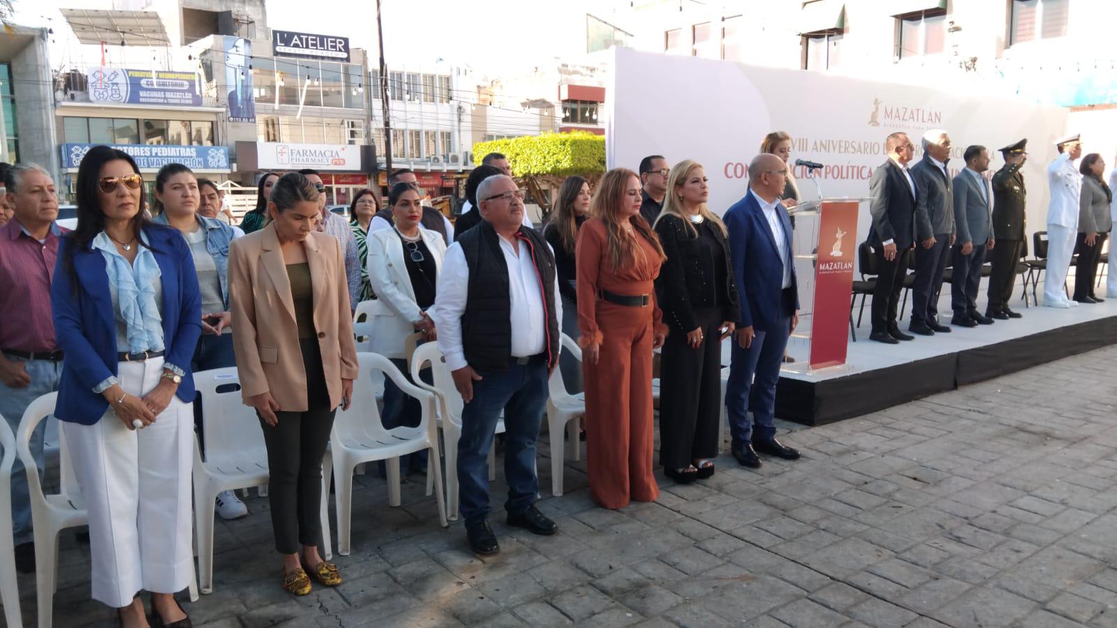 $!Conmemoran en Mazatlán el 108 aniversario de la Constitución de 1917