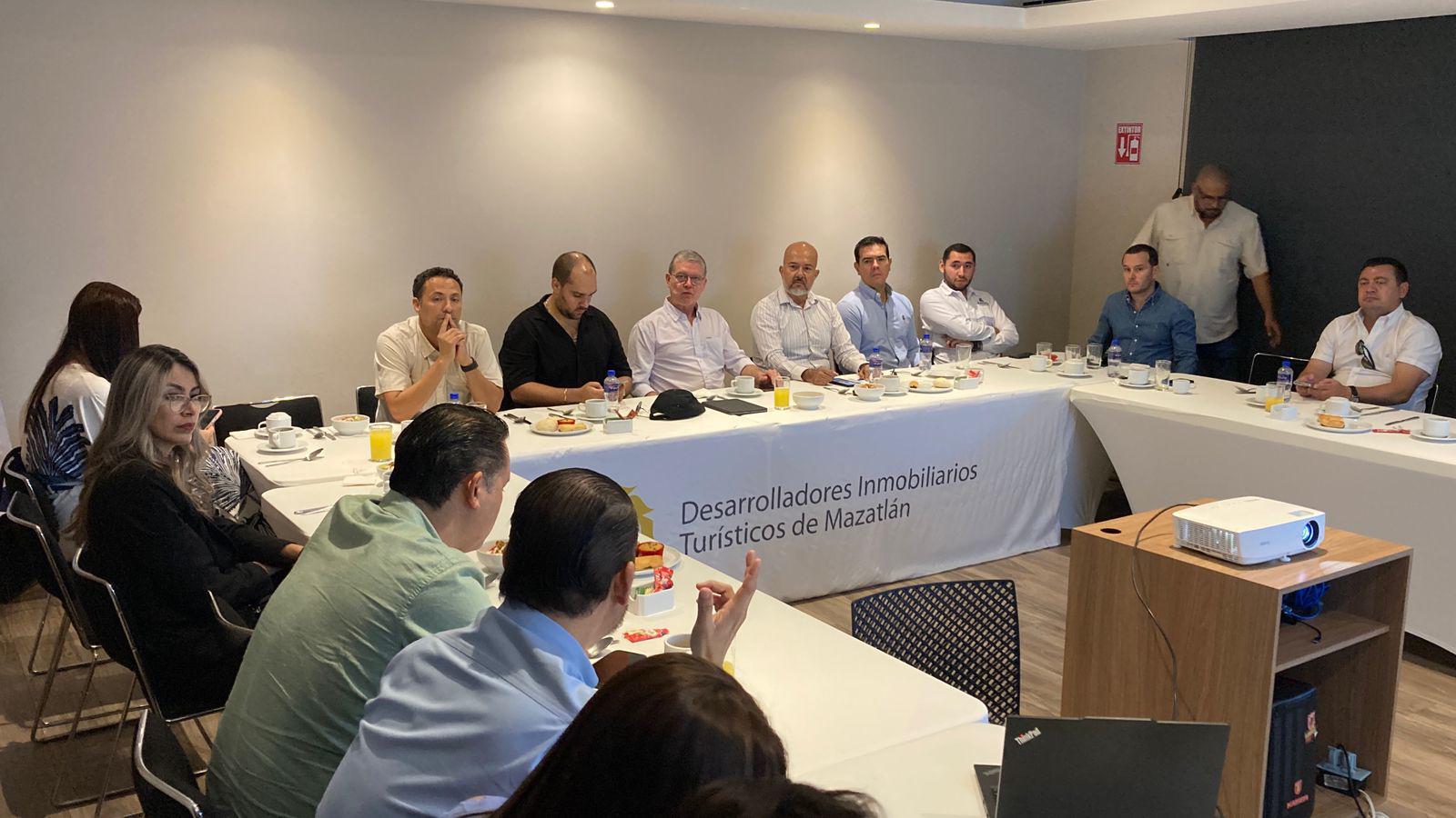 $!Proyectan empresarios campaña para mejorar percepción de Mazatlán