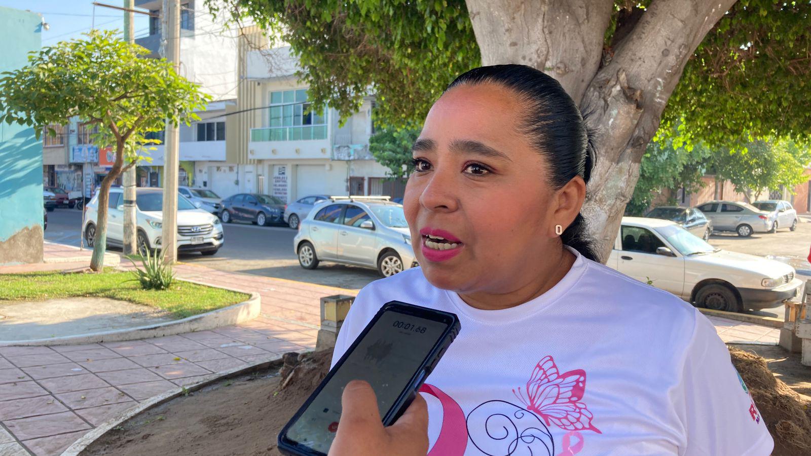 $!Activa Grupo Reto a más de 50 mujeres con su ‘Baile Rosa’ de zumba y masterclass