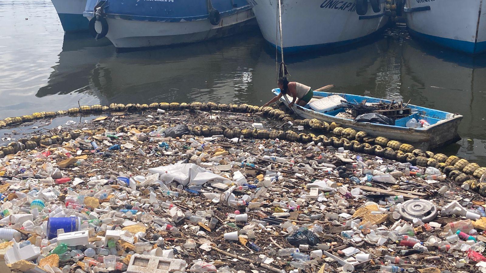 $!Recolectan más de 12 toneladas de basura de la biobarda del puente Juárez, en Mazatlán