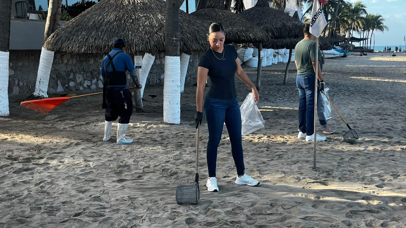 $!Refuerza Operadora de Playas acciones de limpieza en costas junto a hoteles certificados