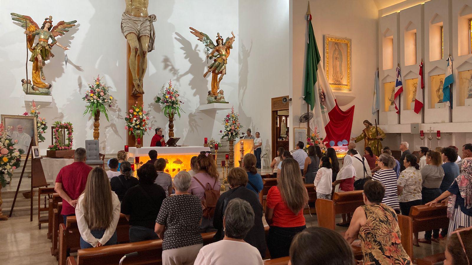 $!Feligreses inician festividades patronales de la Virgen de Fátima con peregrinación