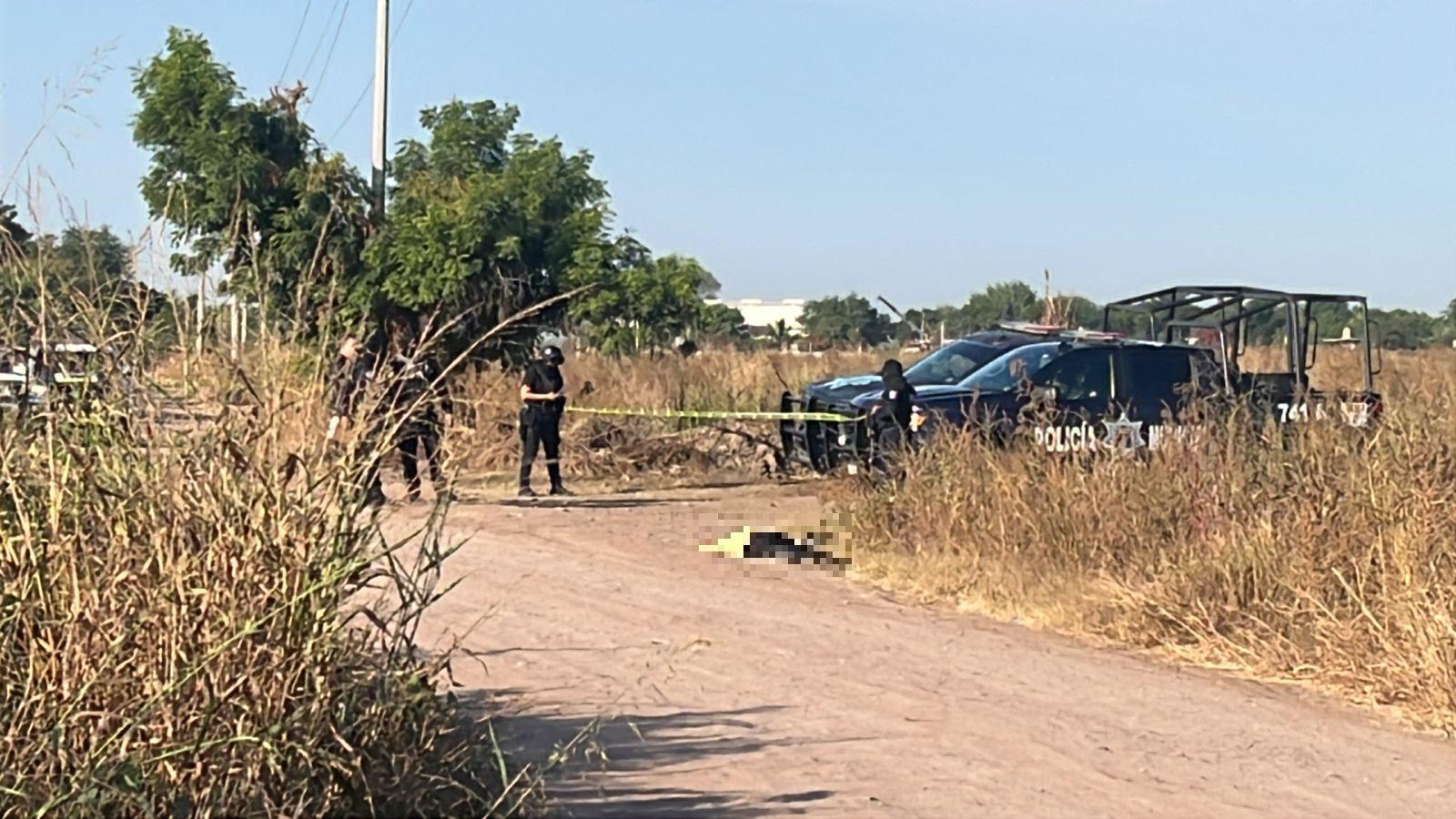 $!Hallan sin vida a mujer con disparos en ejido Buenos Aires de Navolato