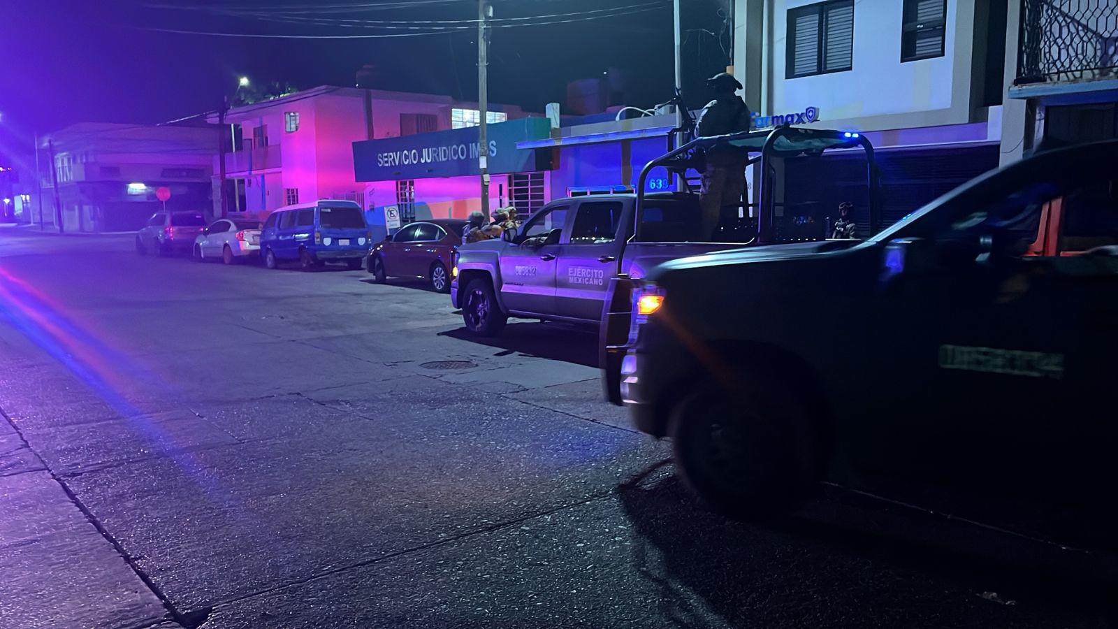 $!Atacan a balazos a un hombre en la colonia Jorge Almada, en Culiacán