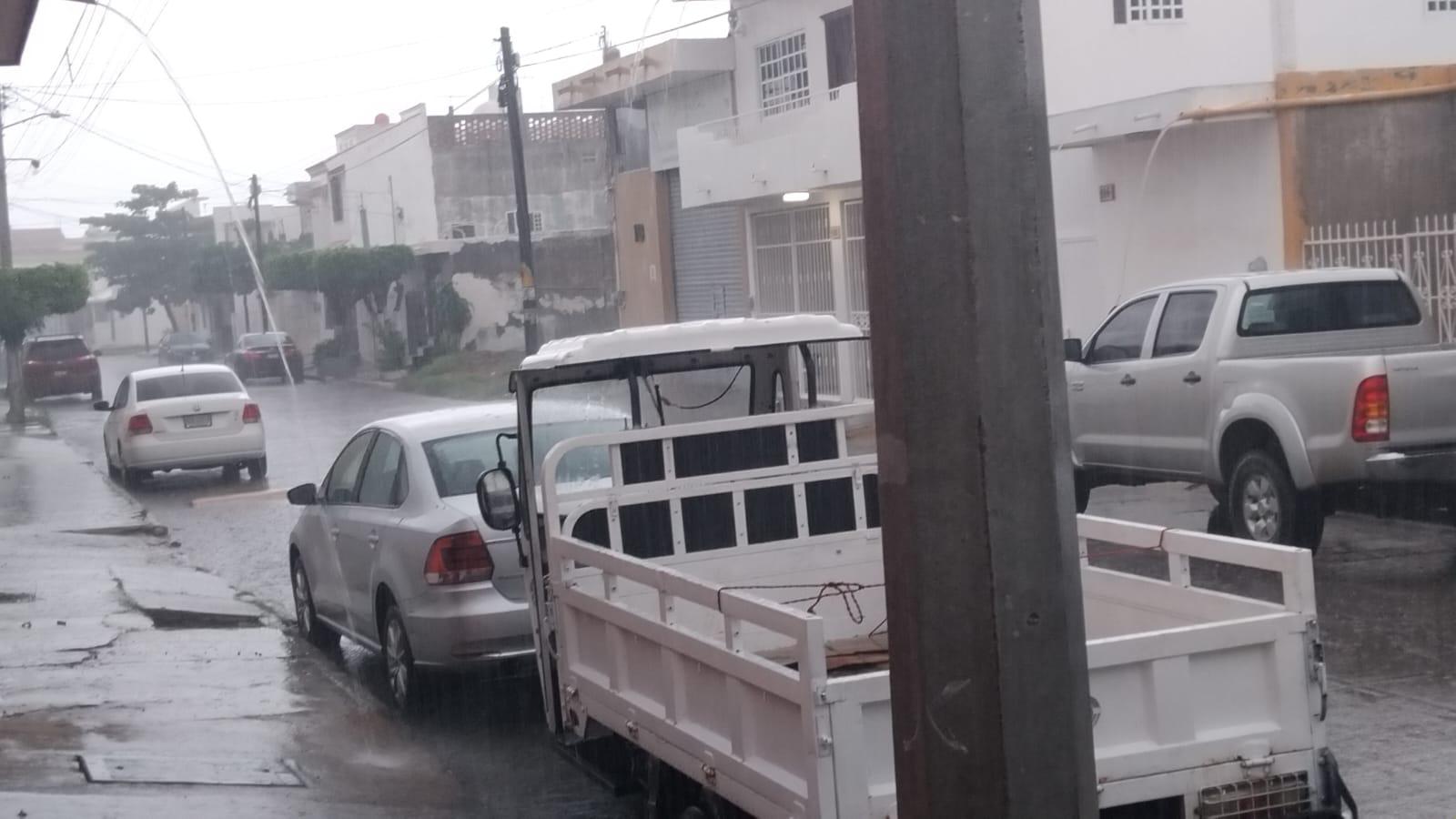 $!Cae fuerte lluvia en Mazatlán por la segunda tormenta invernal