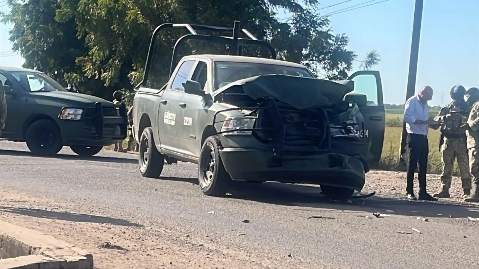 $!Accidente de militares en carretera La 20, en Navolato, deja al menos cinco soldados lesionados