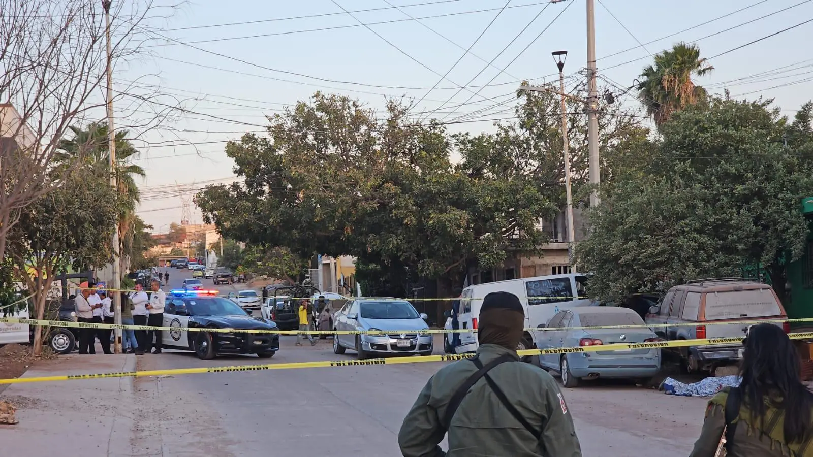 $!Asesinan a balazos a un hombre en la colonia Buenos Aires, en Culiacán