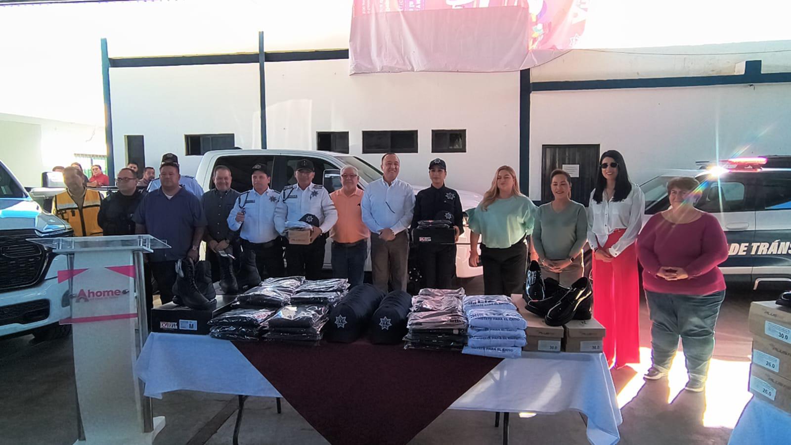 $!Ahome invierte $9 millones en seguridad; adquiere seis nuevas patrullas y suman 34 policías a sus filas