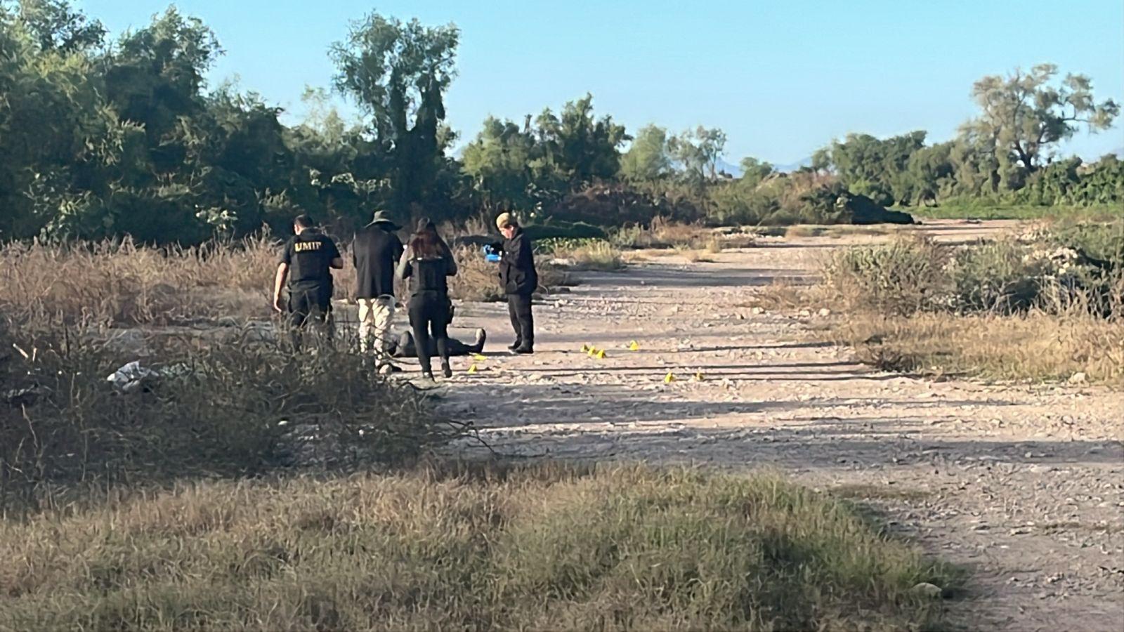 $!Localizan a un hombre asesinado a balazos en las cribas de Aguaruto, en Culiacán
