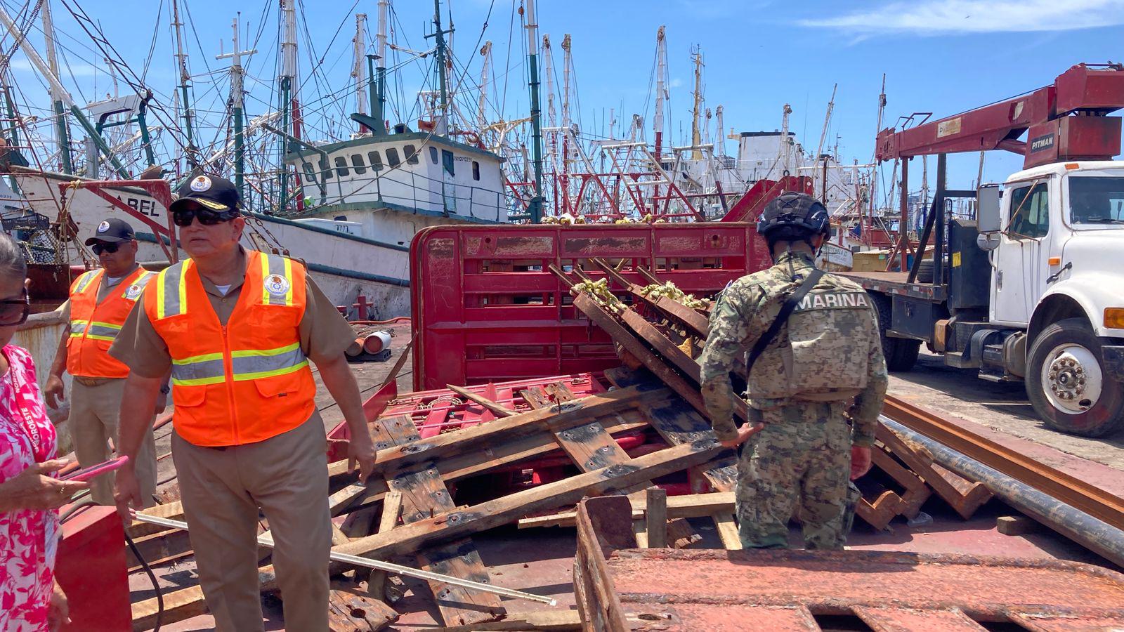 $!Trabajos de reparaciones en barcos del muelle del Parque Bonfil, podría provocar accidentes: Capitán de Puerto