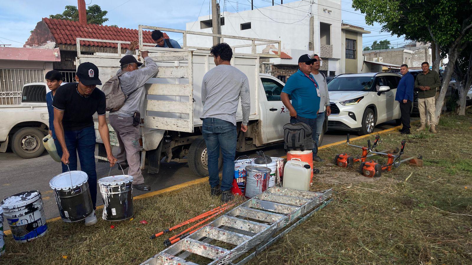 $!Se unen para llevar jornada de limpieza a las colonias Santa Elena y la Esperanza, en Mazatlán