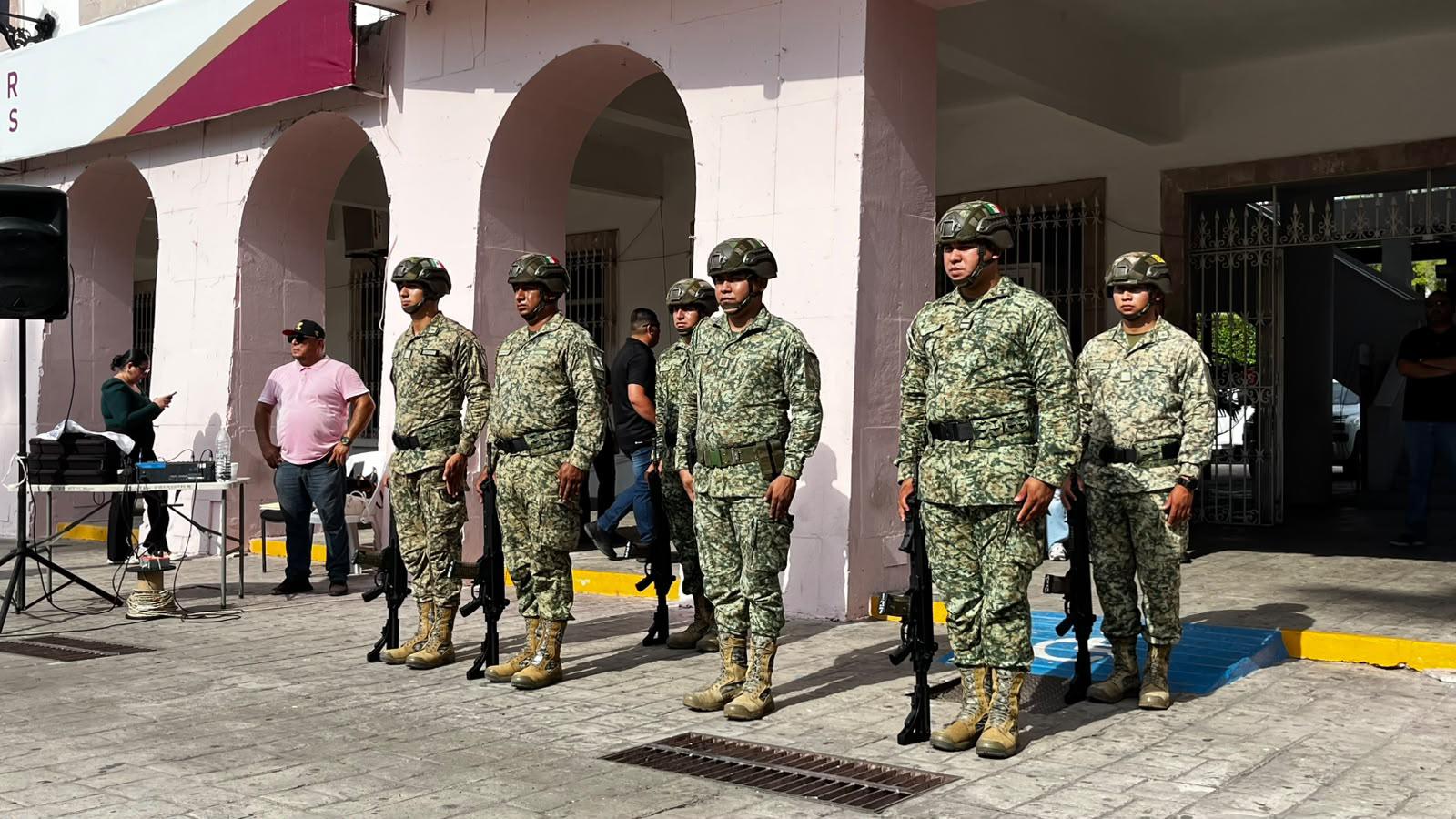 $!Rememoran Gobierno de Mazatlán a Benito Juárez en su 154 aniversario luctuoso