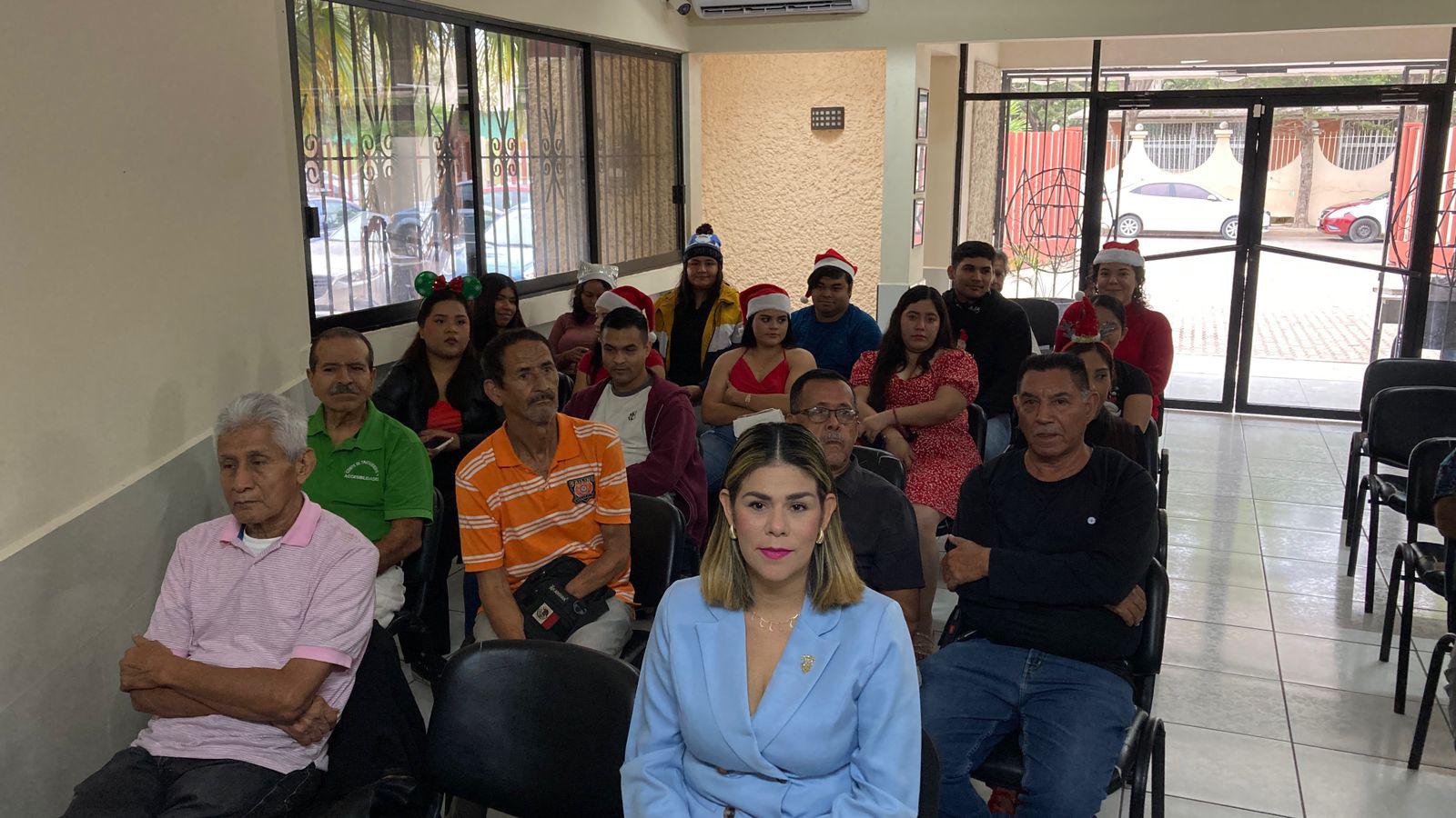 $!CIJ Mazatlán reconoce al psicólogo Herón Torres como Voluntario del Año